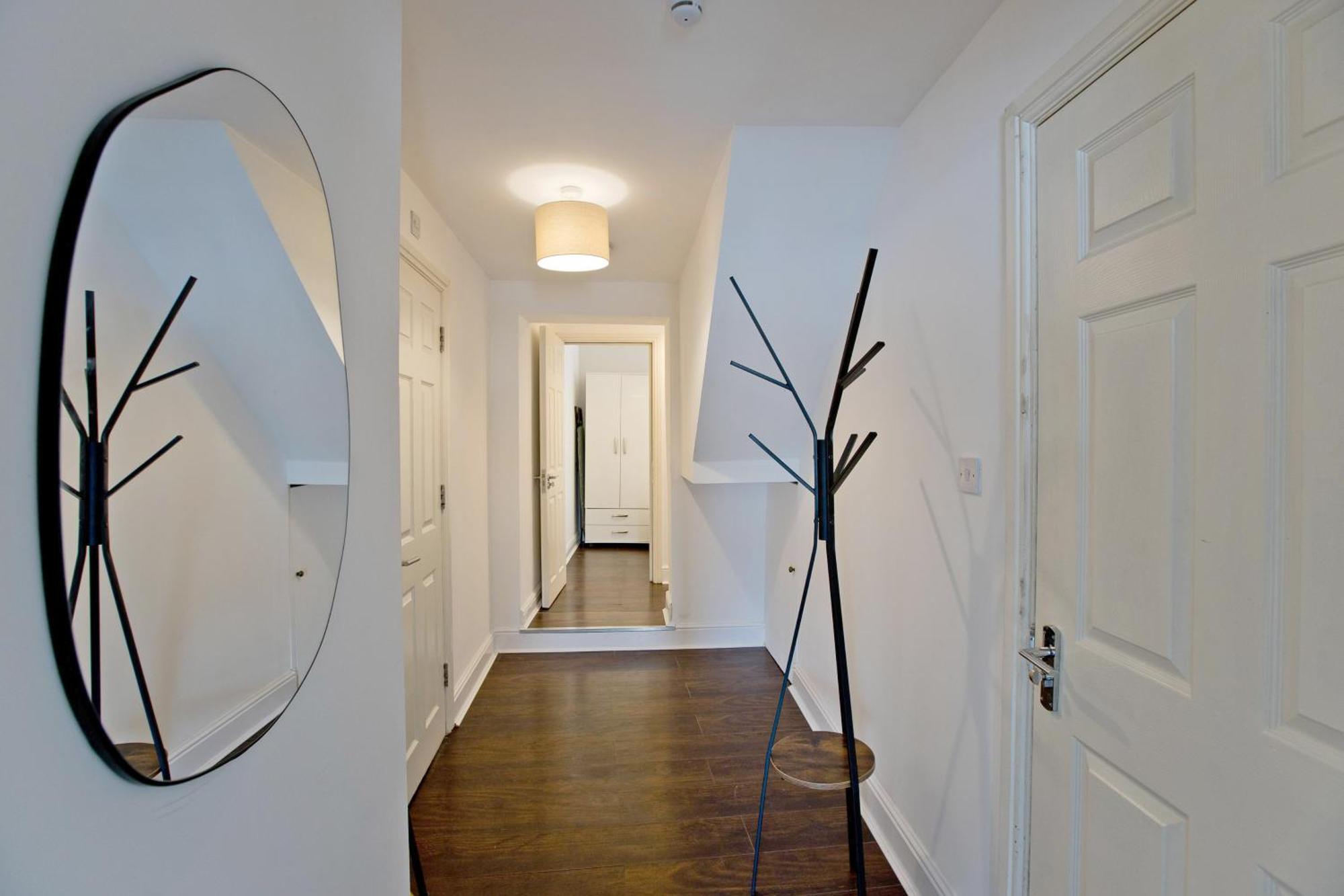 Imperial Corner House-Whitechapel Apartment 런던 외부 사진
