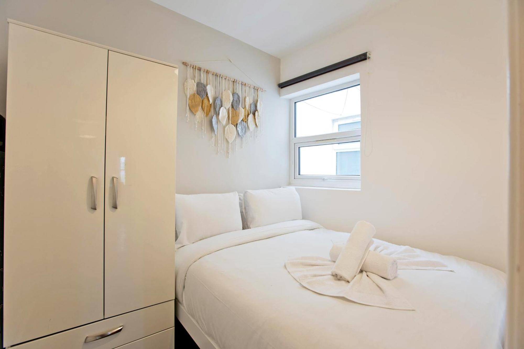 Imperial Corner House-Whitechapel Apartment 런던 외부 사진