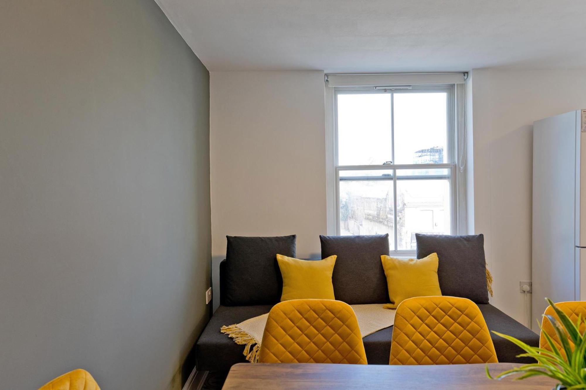 Imperial Corner House-Whitechapel Apartment 런던 외부 사진